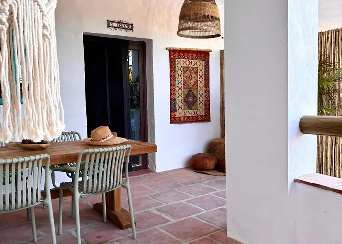 招待所 Casa Bambu Boutique Andalusie With Pool And Mountain Views 4*