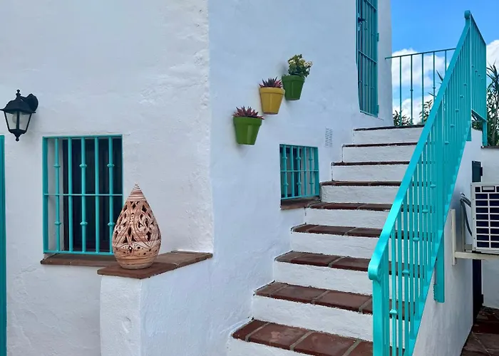 Casa Bambu Boutique Andalusie With Pool And Mountain Views 招待所 4*
