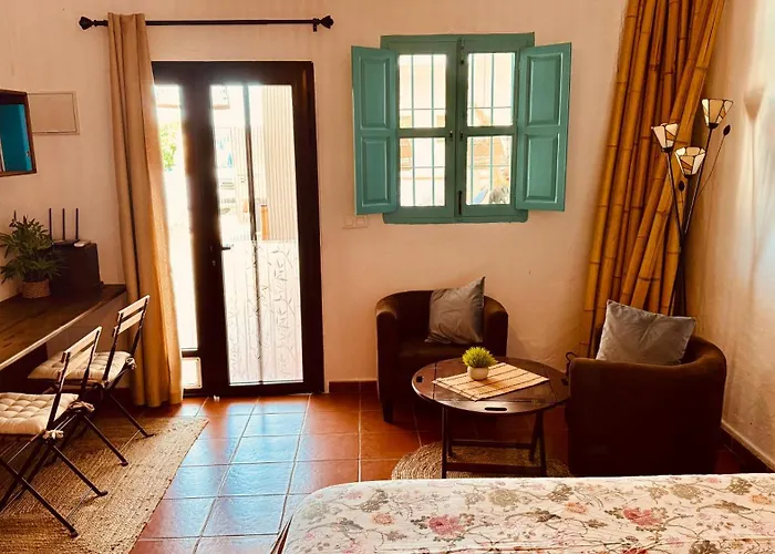 Casa Bambu Boutique Andalusie With Pool And Mountain Views 贝莱斯