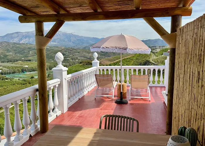 Casa Bambu Boutique Andalusie With Pool And Mountain Views 招待所 4*