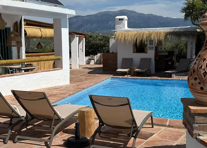招待所 Casa Bambu Boutique Andalusie With Pool And Mountain Views 4*