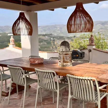 بيت ضيافة Casa Bambu Boutique Andalusie With Pool And Mountain Views فيليز-مالاغا