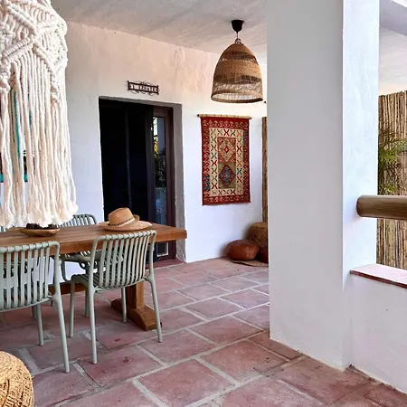 بيت ضيافة Casa Bambu Boutique Andalusie With Pool And Mountain Views 4*