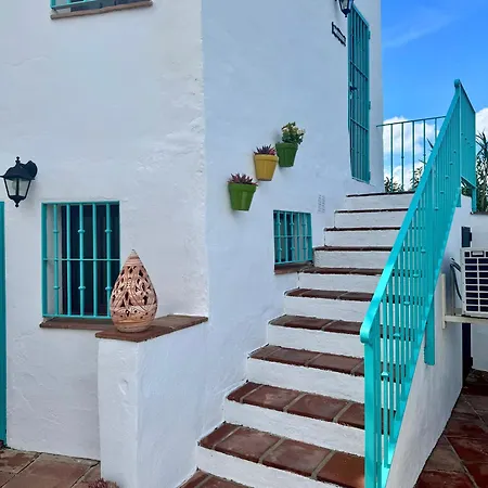 Casa Bambu Boutique Andalusie With Pool And Mountain Views Guest house 4*