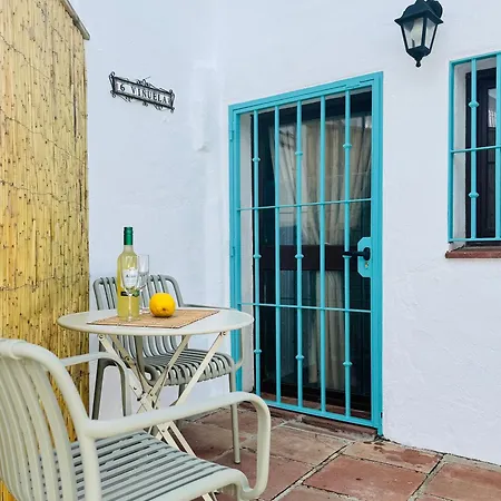 بيت ضيافة Casa Bambu Boutique Andalusie With Pool And Mountain Views فيليز-مالاغا